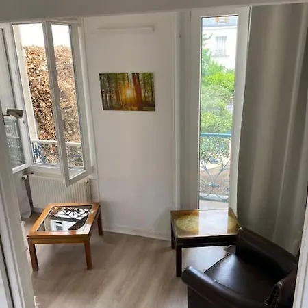 펜션 Maison Ancienne A Cote Des Champs Elysees *