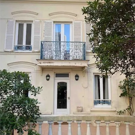 Maison Ancienne A Cote Des Champs Elysees * 쀼또