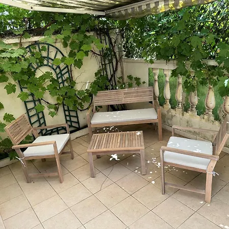 Maison Ancienne A Cote Des Champs Elysees * 쀼또